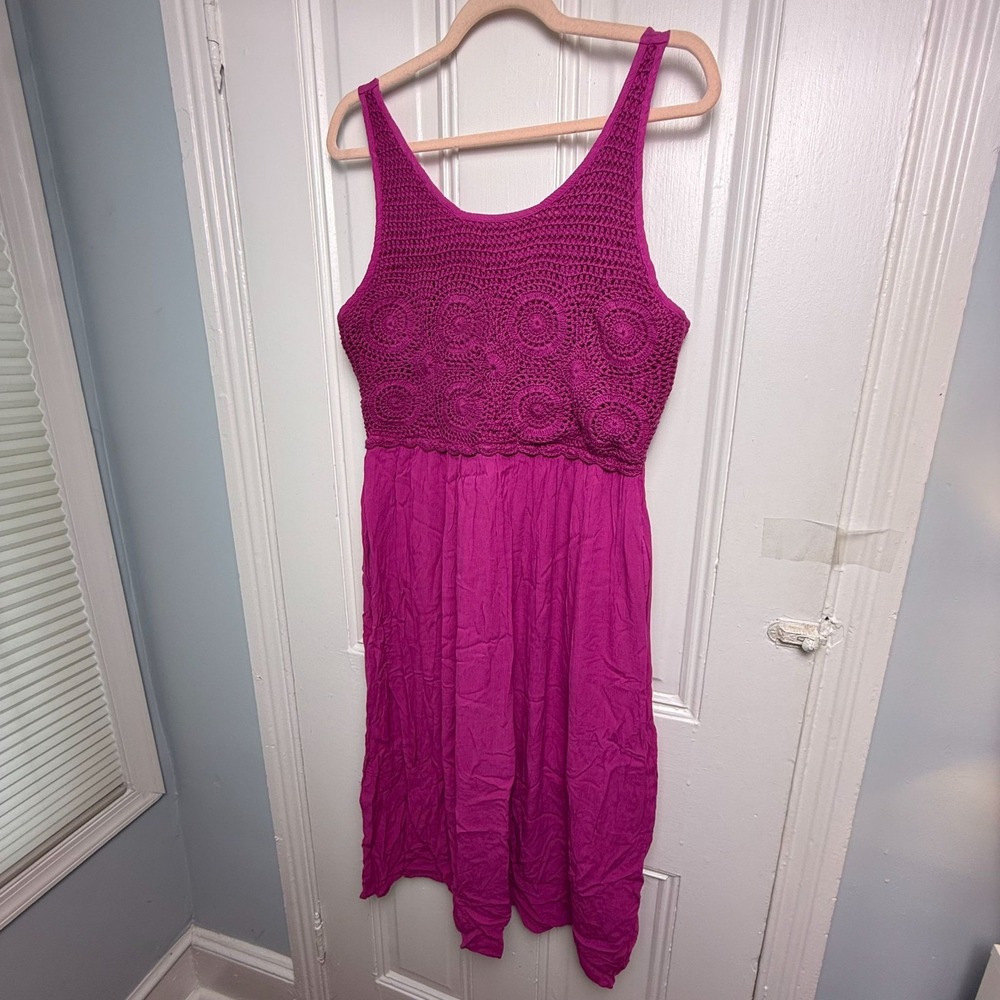 Destination 365 Crinkle Chiffon Crochet Maxi Dress Womens Small Fuscia NWOT